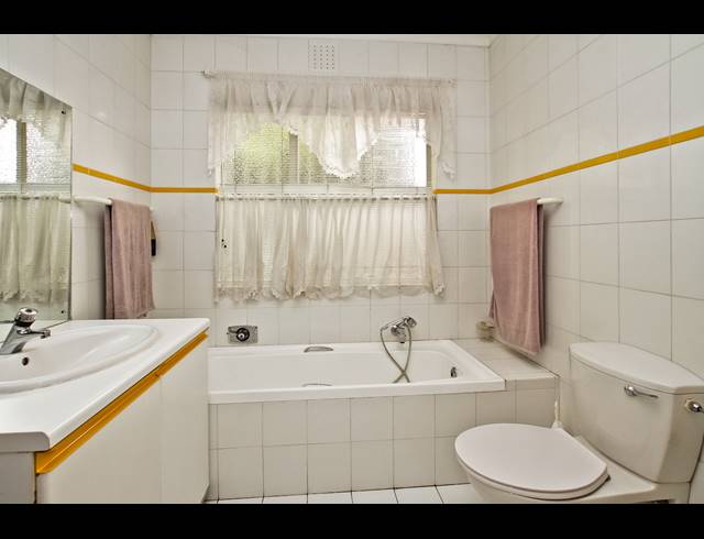 3 BEDROOM HOUSE FOR SALE IN NORWOOD